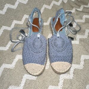 Chinese Laundry Women's Sunny espadrille flats with a macramé crochet